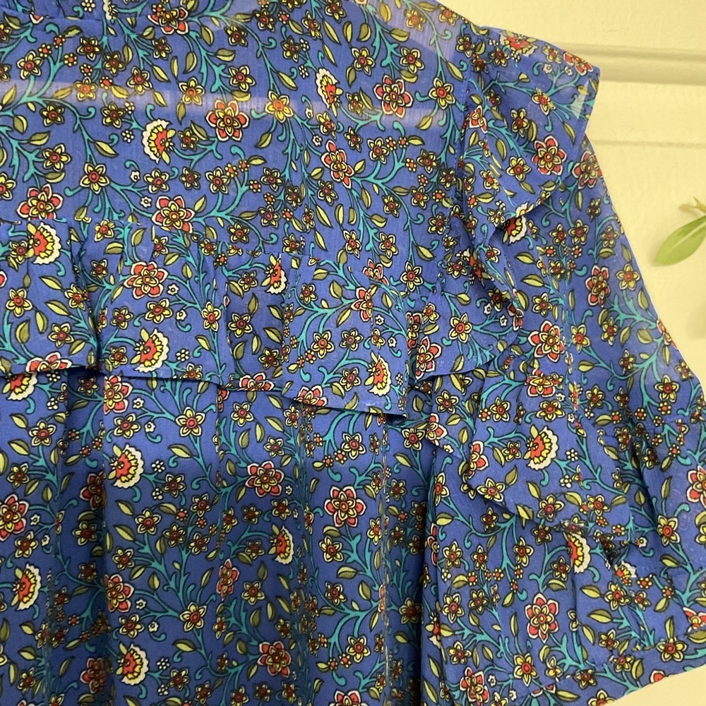 LOFT.BLUE Floral Ruffle Sleeve Top. SIZE S - Picture 4 of 7